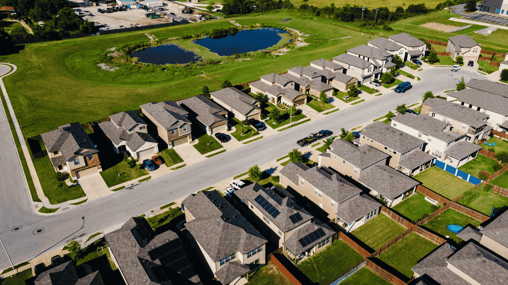 An aerial view of a typical US neighbourhood showing single family homes