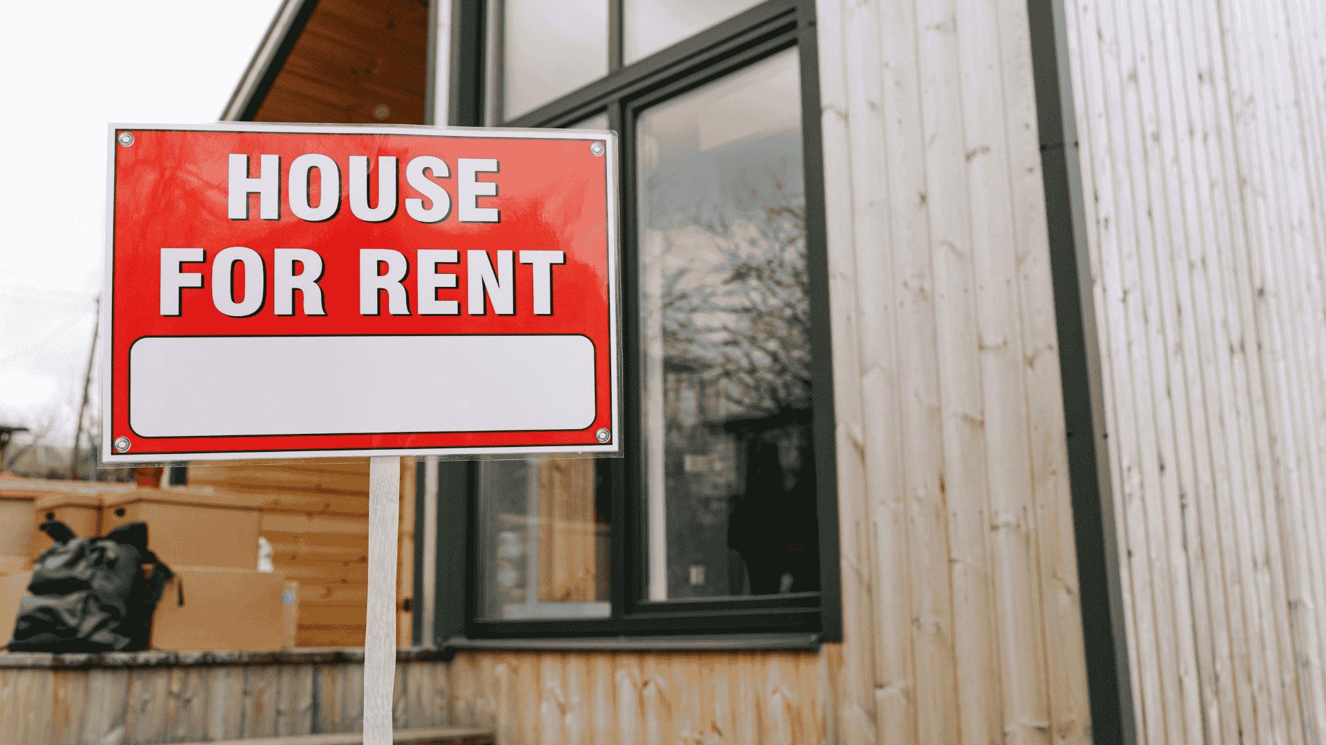 A US property with a house for rent sign